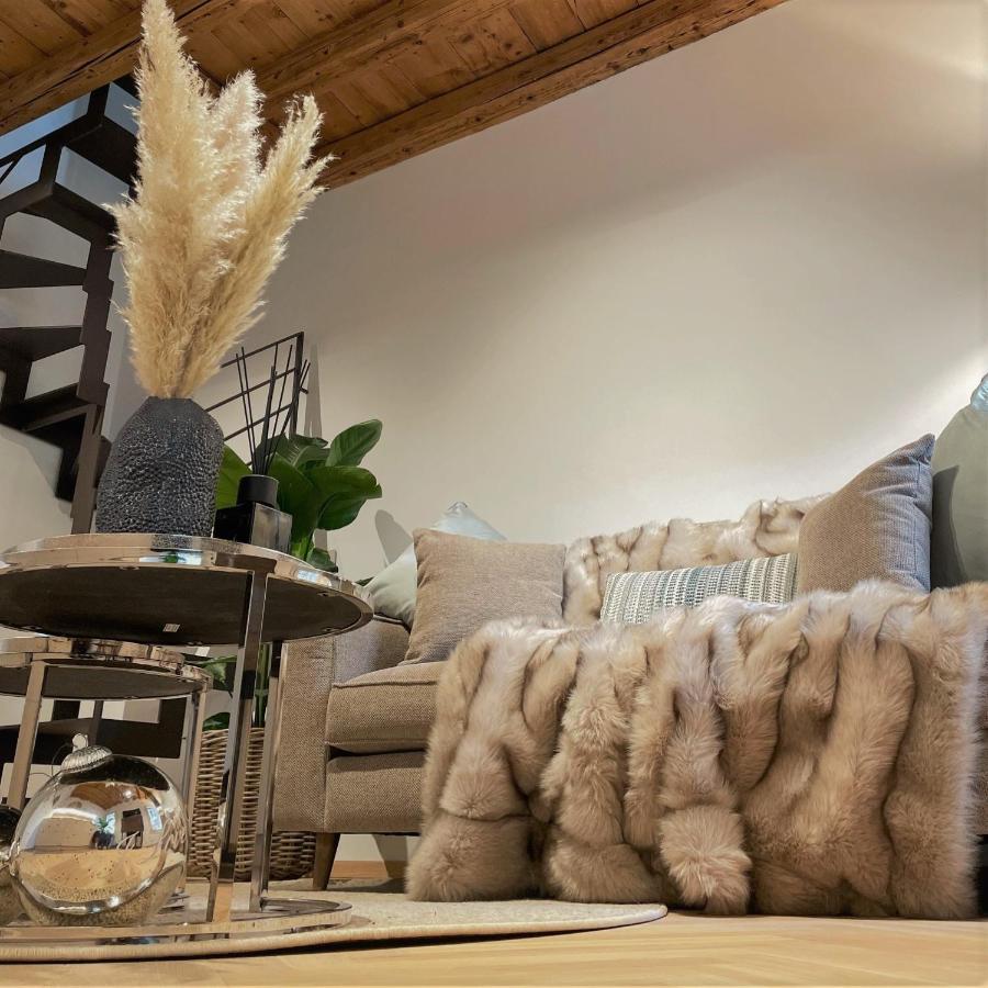 Elegance Room - Aparta & Suite - Automatized Apartment Bassano del Grappa Bagian luar foto
