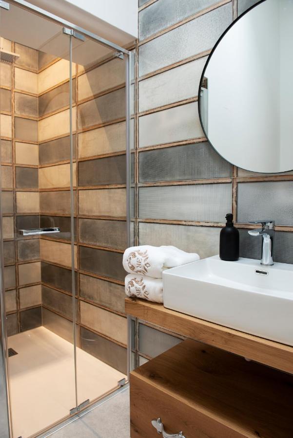Elegance Room - Aparta & Suite - Automatized Apartment Bassano del Grappa Bagian luar foto